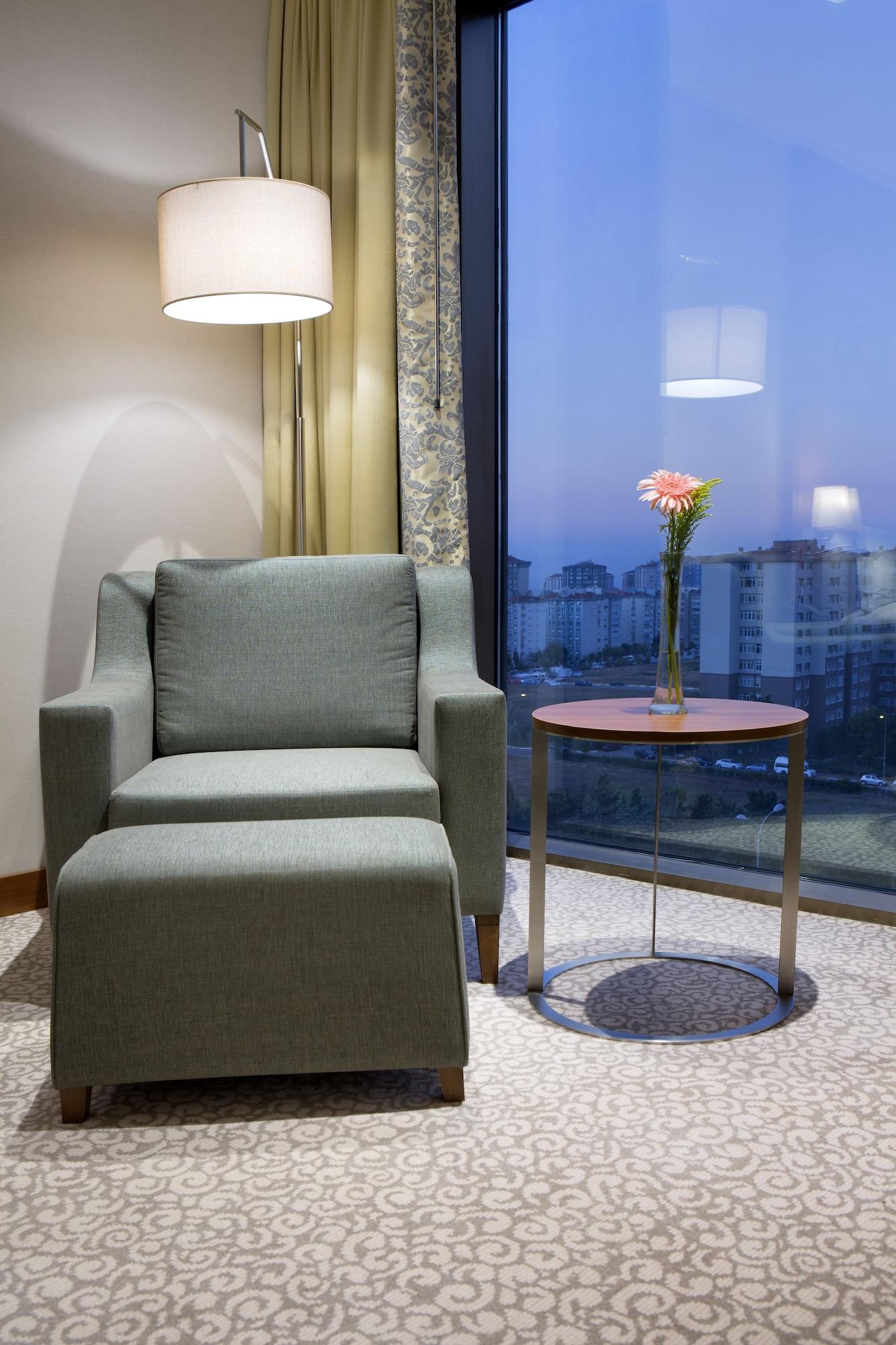 Hilton Garden Inn Istanbul Beylikduzu Екстер'єр фото