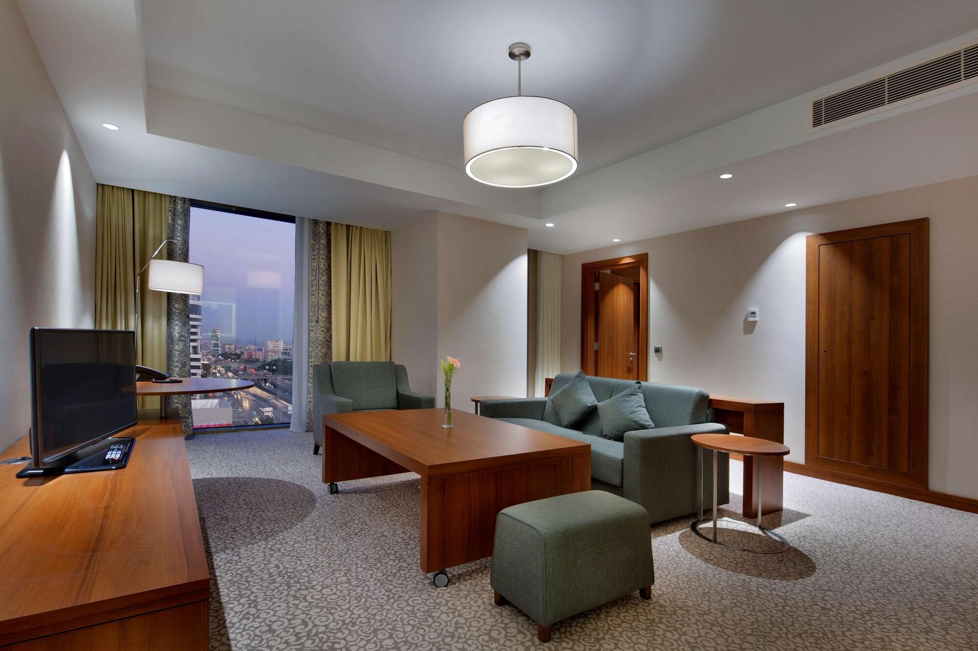Hilton Garden Inn Istanbul Beylikduzu Екстер'єр фото