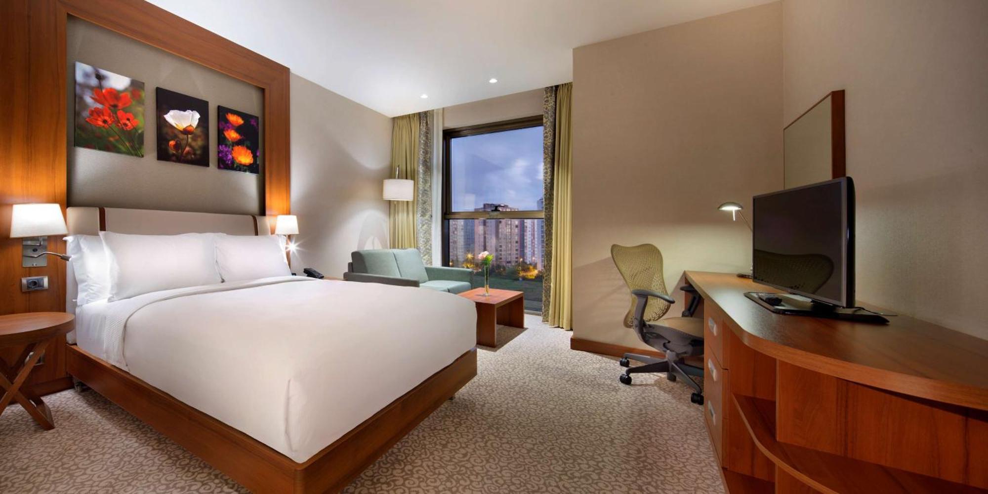 Hilton Garden Inn Istanbul Beylikduzu Екстер'єр фото