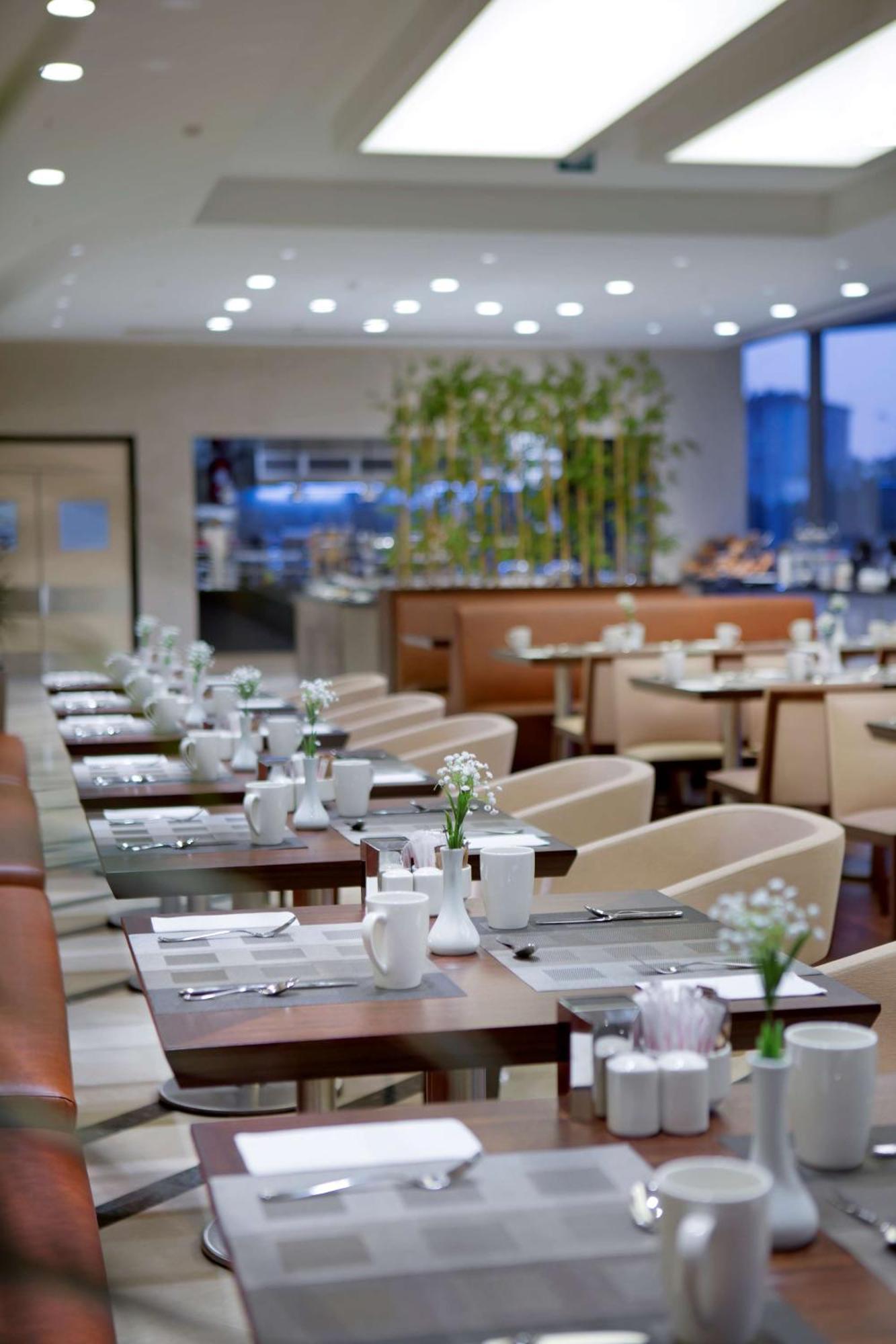 Hilton Garden Inn Istanbul Beylikduzu Екстер'єр фото