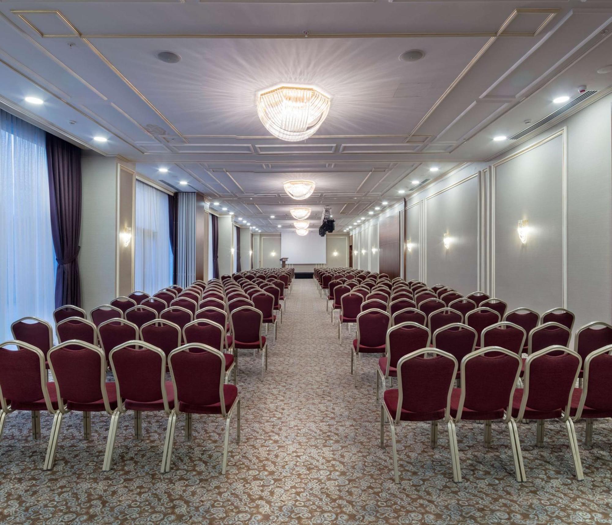 Hilton Garden Inn Istanbul Beylikduzu Екстер'єр фото