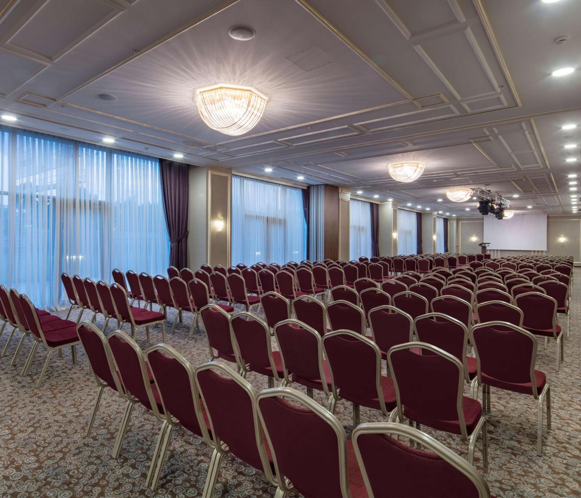 Hilton Garden Inn Istanbul Beylikduzu Екстер'єр фото