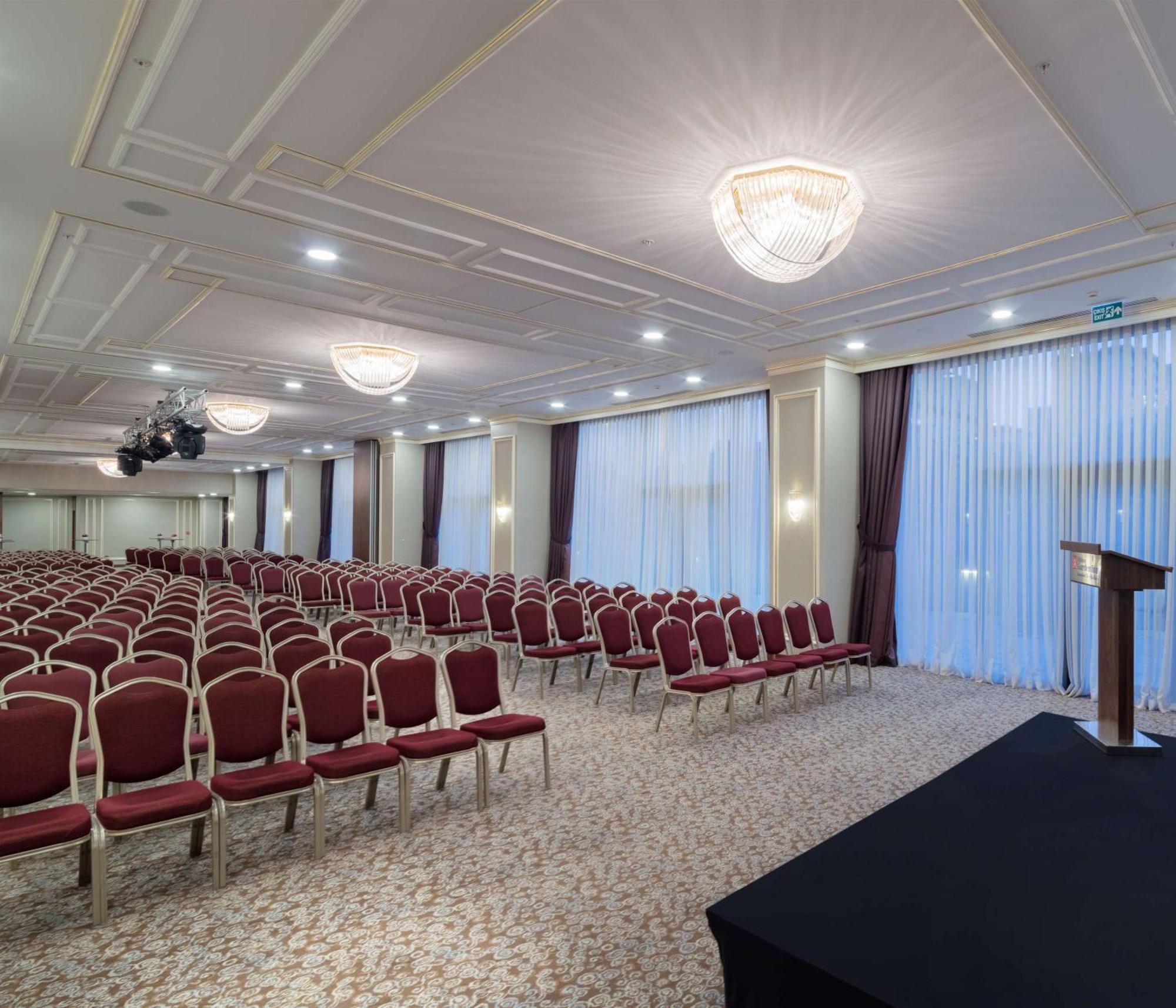 Hilton Garden Inn Istanbul Beylikduzu Екстер'єр фото