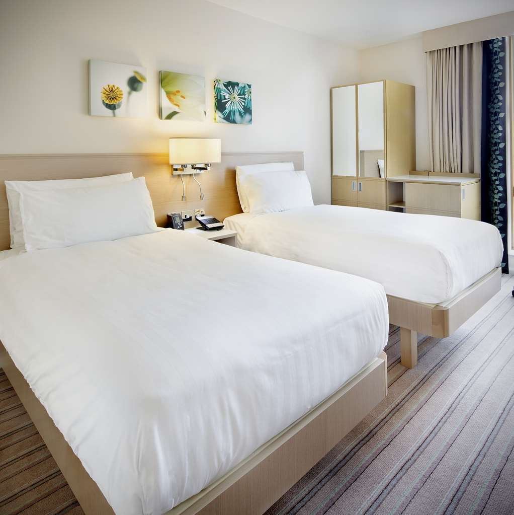 Hilton Garden Inn Istanbul Beylikduzu Номер фото